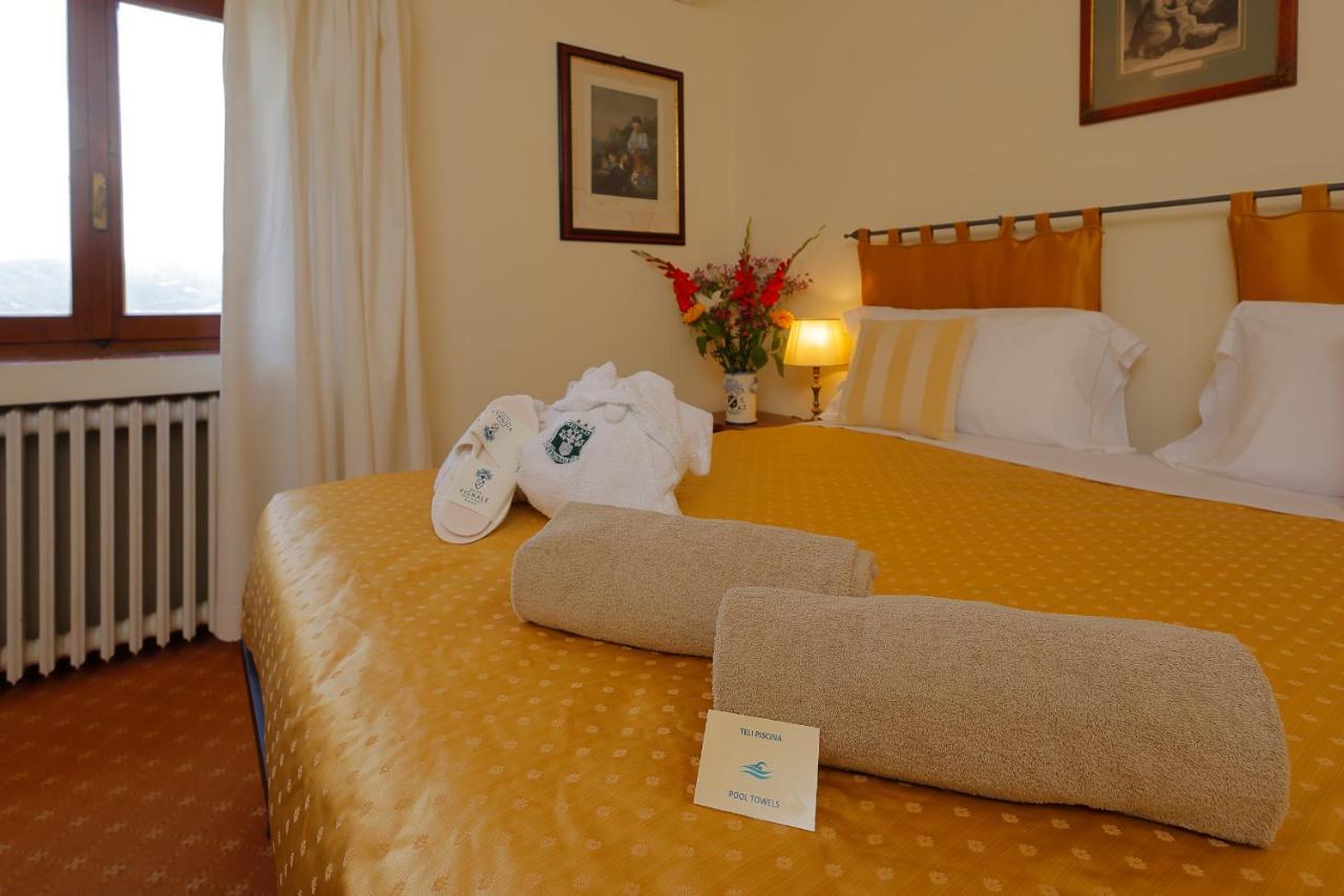 Relais Vignale & Spa Radda in Chianti Buitenkant foto