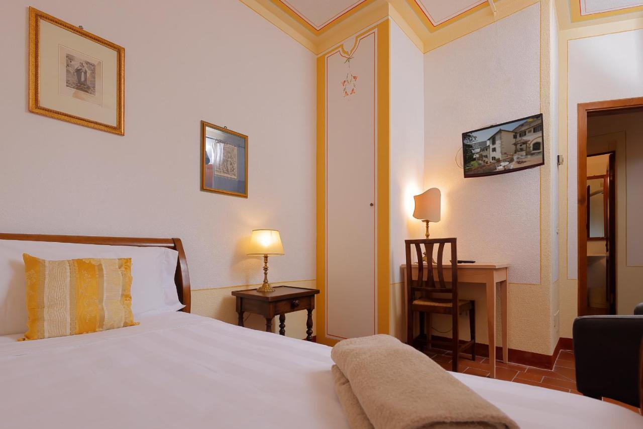 Relais Vignale & Spa Radda in Chianti Buitenkant foto