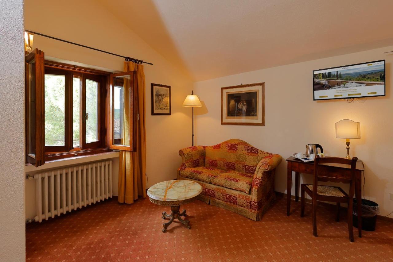 Relais Vignale & Spa Radda in Chianti Buitenkant foto